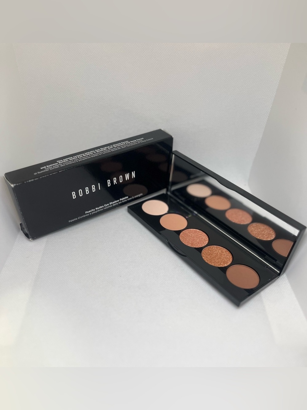 New Bobbi Brown Peachy Nudes Eye Shadow Palette
